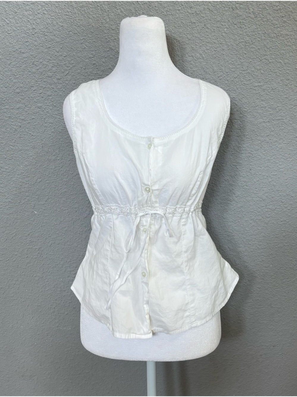 St. John's Bay White Button-Front Drawstring Top